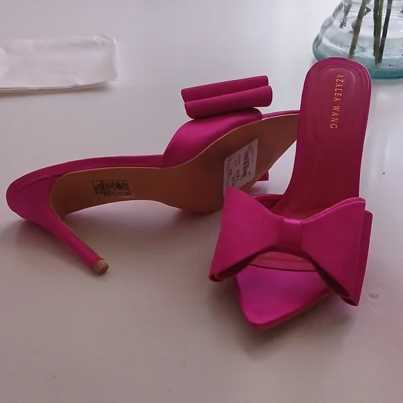 Pink Heels - Picture 2 of 2